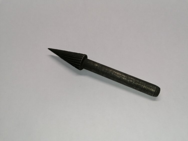 60704. Борфреза коническая d10x24x6x65 P6M5 тип М оксид.