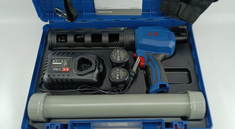 PF-22414. Пистолет для герметика аккумуляторный 150W, DCPJ12