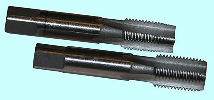 4147-IPC. Метчик дюйм G5/8" (пара) ручной трубный цилиндрич (14н/дюйм)