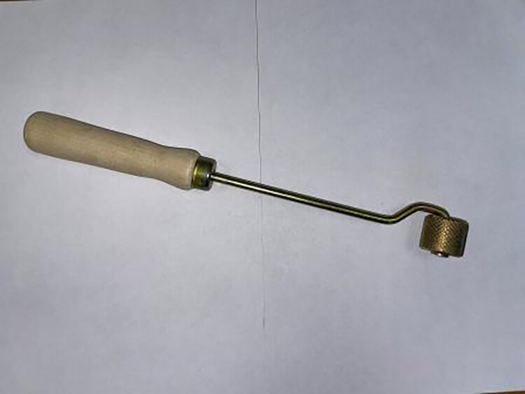 119679-1. Валик (ролик) прикаточный металлический с длинной ручкой 35мм