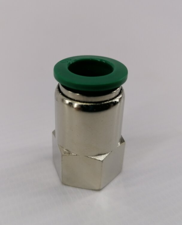 808520-10-18-0. Цанговый разъем F1/8" 10мм, с уплотнителем, металлический корпус