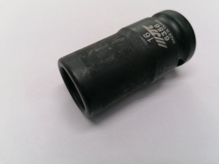 JTC-6356. Головка для демонт.суппортов 1/2"-16мм, длина 50мм, 7 граней, JTC