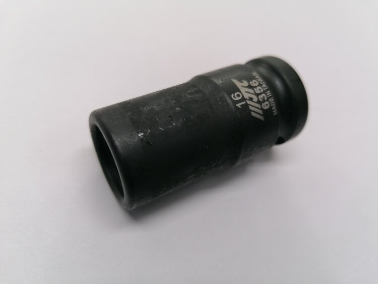 JTC-6356. Головка для демонт.суппортов 1/2"-16мм, длина 50мм, 7 граней, JTC