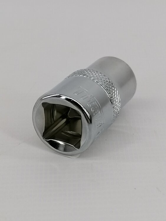 CT120101-13. Головка шестигранная Titan 1/2" 13 мм