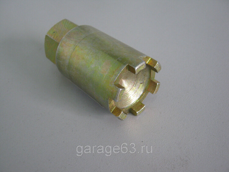 8792 АМ-С. Съемник гайки стакана форсунки ЯМЗ