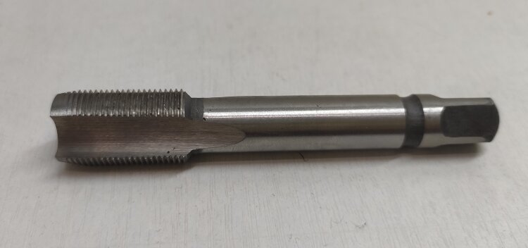 ri.113.1382. Метчик м/р M15*1,0 (шт) сквозной Р6М5 ГОСТ 3266-81